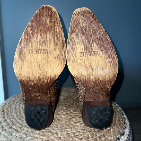 Durango Crush Floral Embroidered Western Boots - Picture 10 of 13